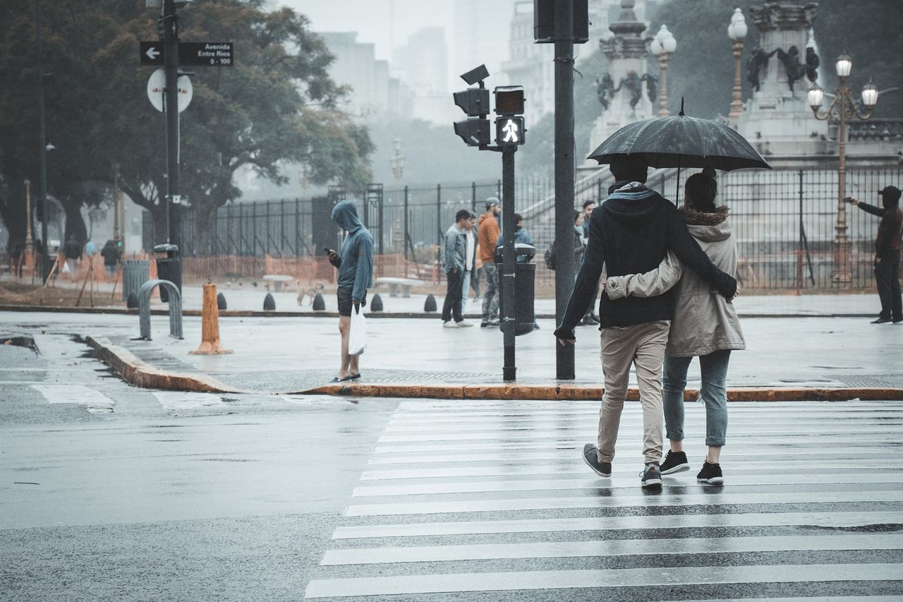 Pogoda. Wrocław. Deszcz zalał miasto. Uwaga na utrudnienia na drogach