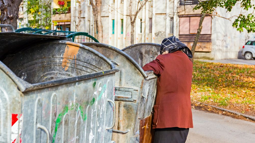 Tylko w Hiszpanii jest więcej osób starszych i ubogich niże naszym kraju.