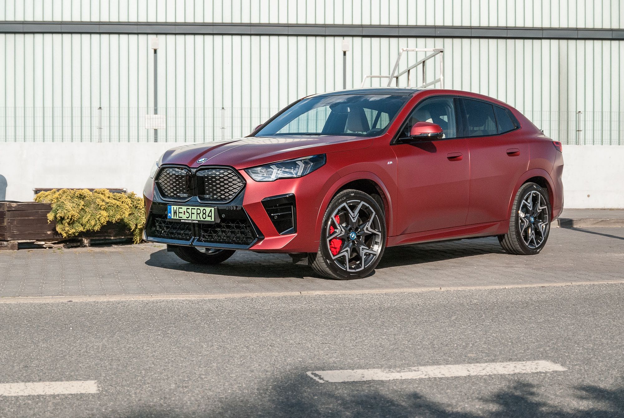 BMW iX2