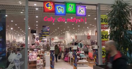 SMYK ostrzega. Produkt "stwarza ryzyko uduszenia się dziecka"