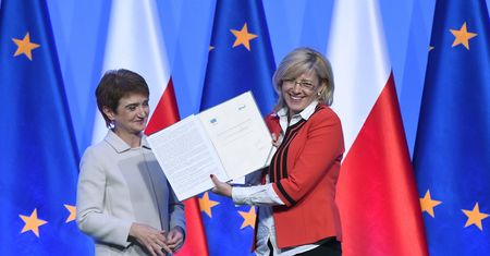 Fundusze europejskie. Unijna komisarz chwali Polskę za wydawanie pieniędzy