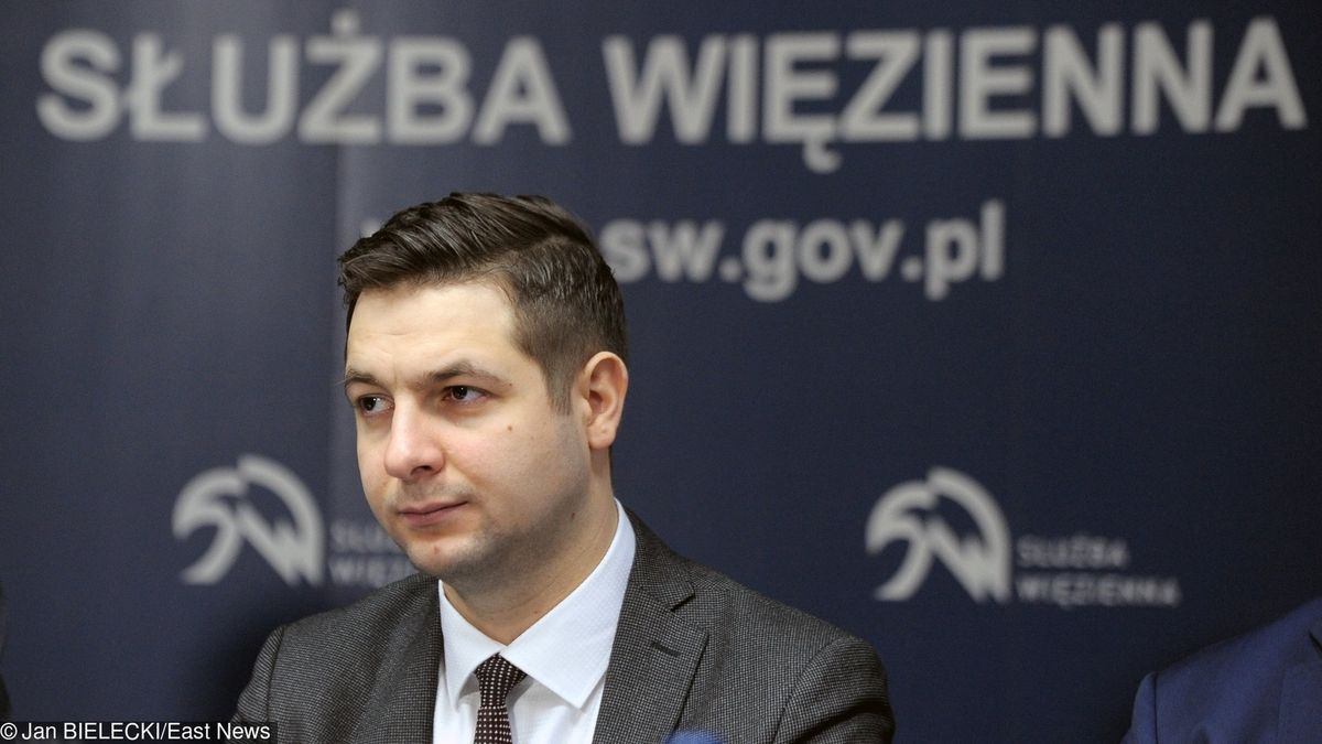 Program "Praca dla więźniów" to sztandarowy program wiceministra Patryka Jakiego
