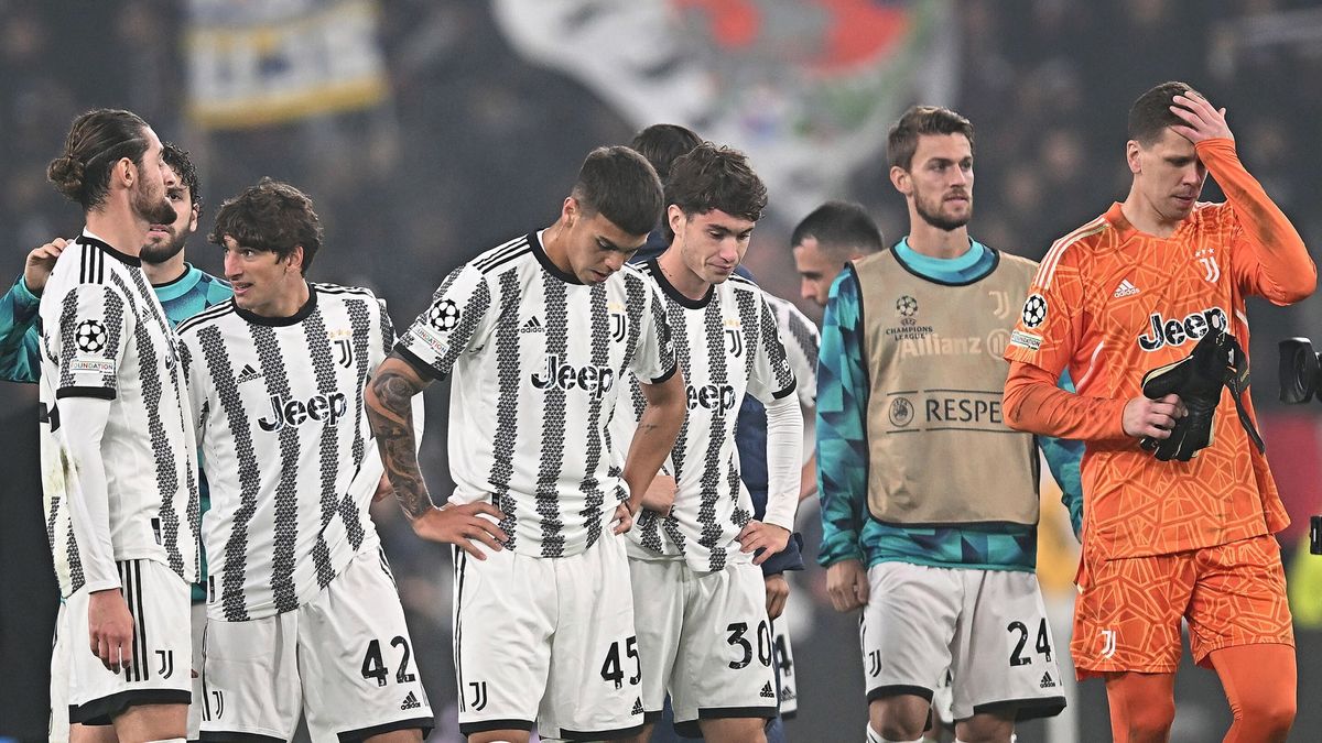 Zdjęcie okładkowe artykułu: PAP/EPA / Alessandro Di Marco / Na zdjęciu: Piłkarze Juventusu.