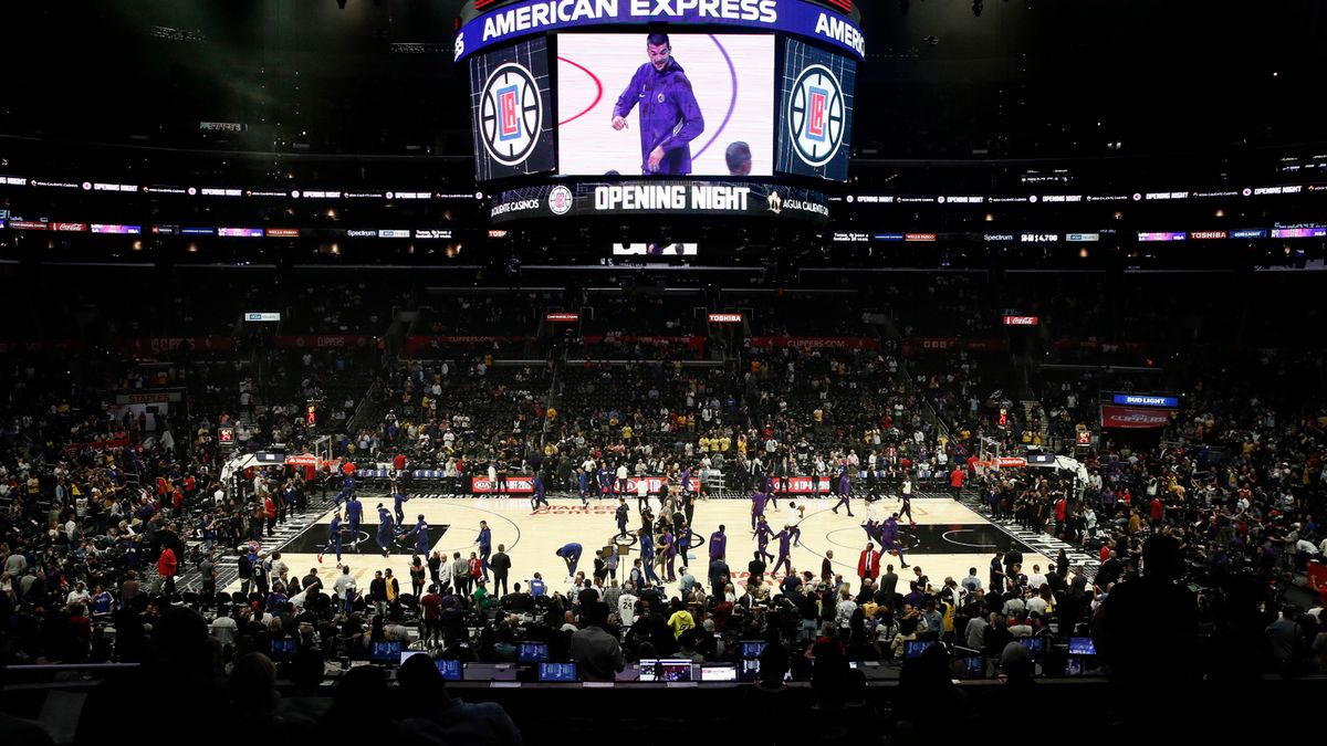 PAP/EPA / ETIENNE LAURENT / Na zdjęciu: mecz Los Angeles Lakers - Los Angeles Clippers