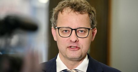 Burzliwa debata. Jest wniosek do KE ws. Romanowskiego