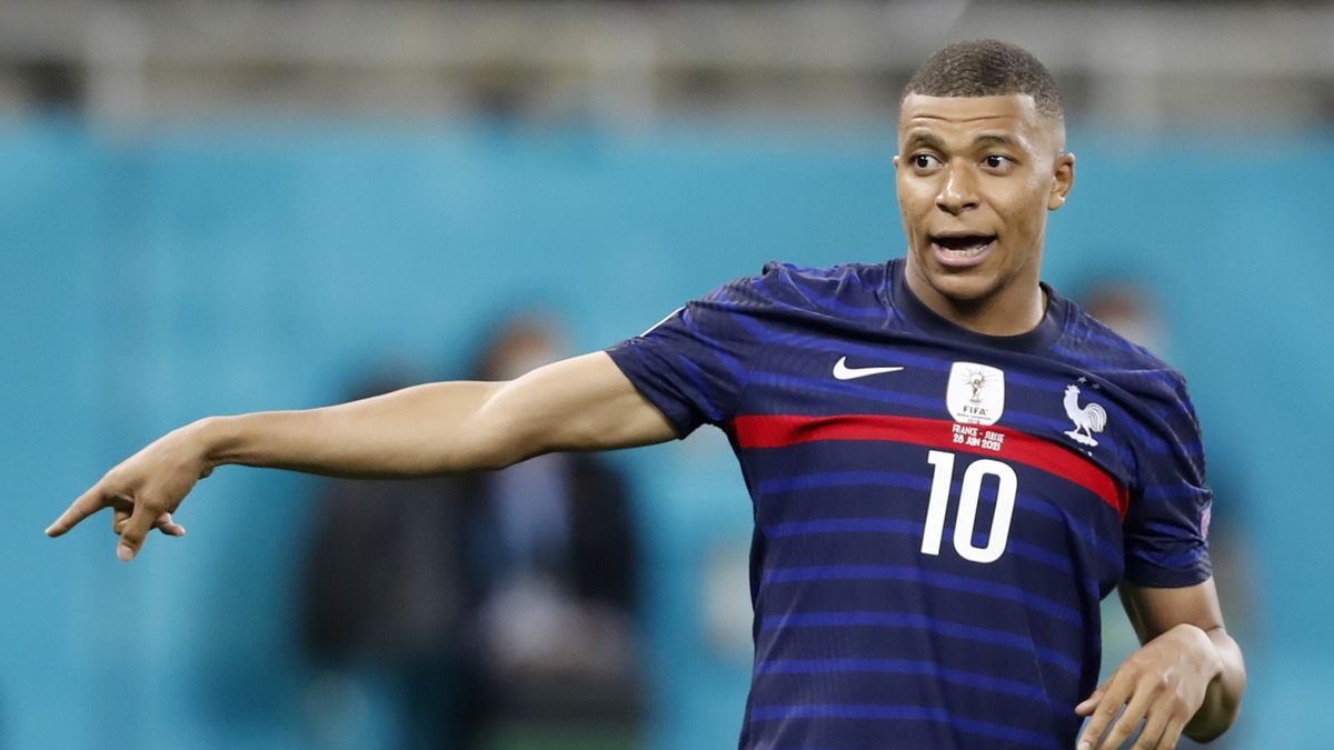 PAP/EPA / Robert Ghement / Na zdjęciu: Kylian Mbappe