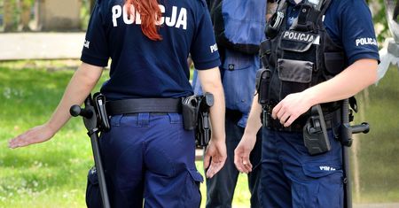 Oszukali ją sztuczką "na akcje Orlenu". Polka straciła 35 tys. zł