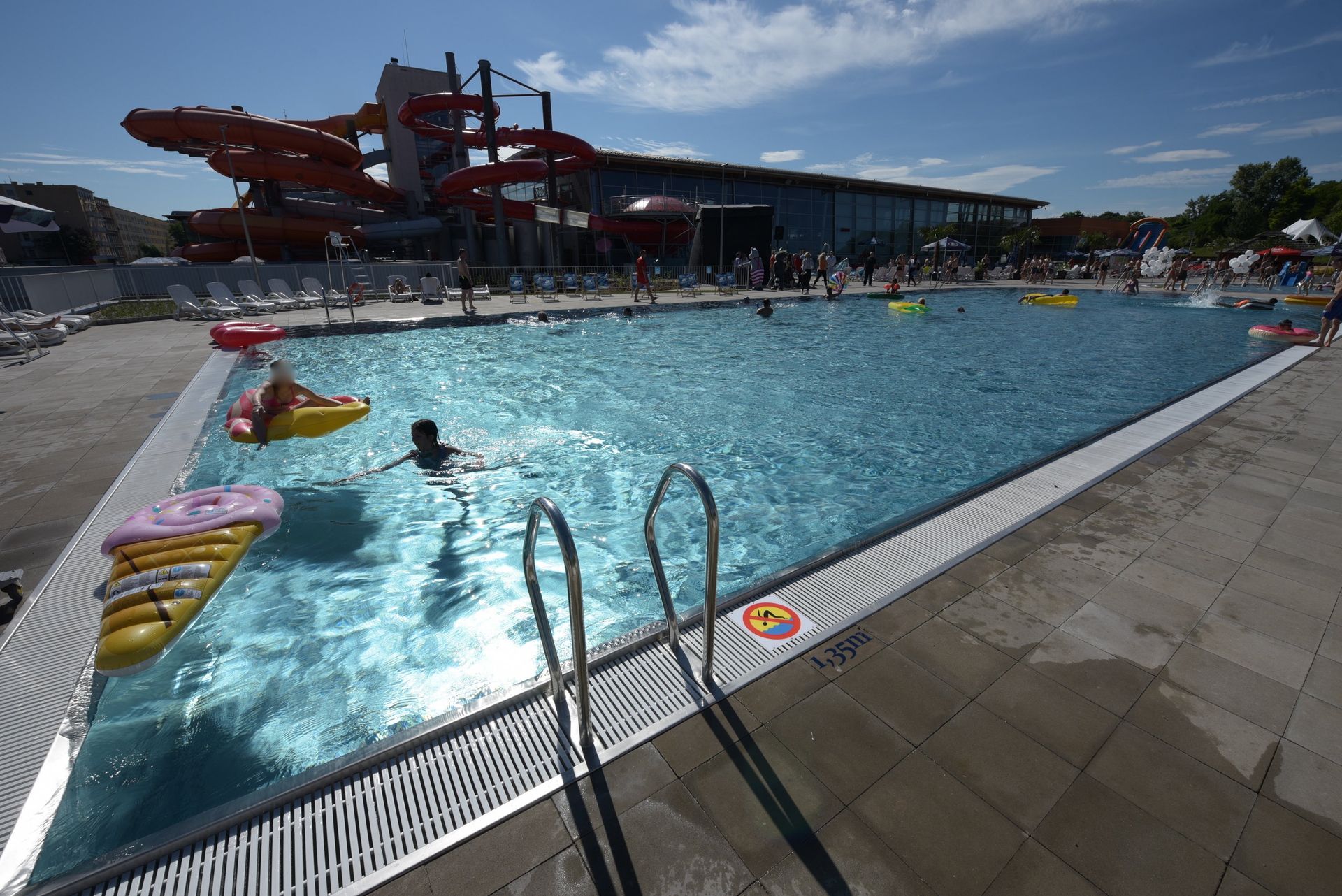 Pożar w aquaparku. Klienci zostali ewakuowani w strojach kąpielowych
