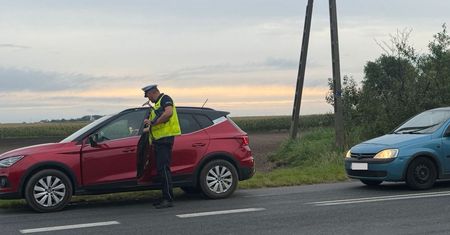 "Trzeźwy poranek" na drogach powiatu. 766 kontroli i trzech kierujących po alkoholu
