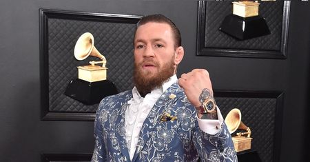 Lecą iskry! Conor McGregor przesadził? "Cios poniżej pasa"