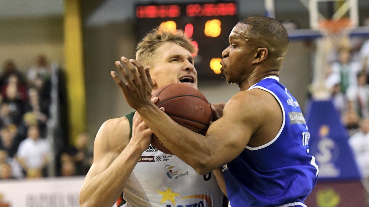 PAP / Piotr Nowak / Na zdjęciu: Filip Matczak i Torey Thomas