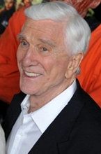 Leslie Nielsen nie żyje. Zmarł najpopularniejszy komik na świecie