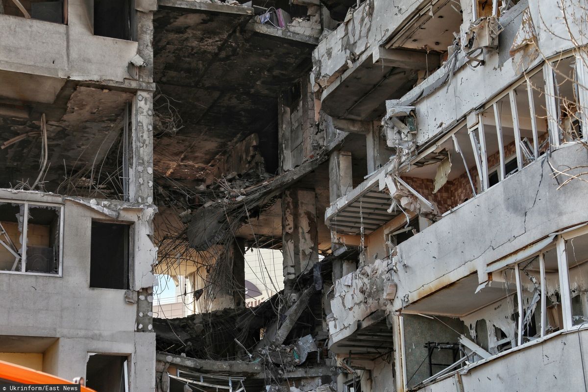 Wojna w Ukrainie Tak Rosja dewastuje tereny zamieszkałe przez ludność cywilną. Na zdjęciu: zbombardowane mieszkania w Odessie 