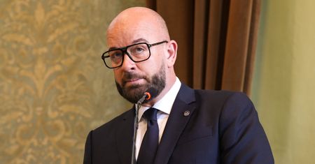 Jacek Sutryk zatrzymany przez CBA. Tyle zarobił dzięki dyplomowi MBA
