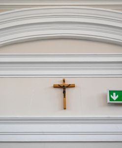 Niemieckie media piszą o Polsce. "Trwa walka o krzyż"