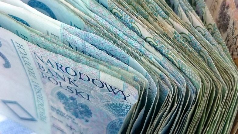 Skarb po dziadku? Oni pomogą ci odzyskać pieniądze. Czasem to nawet kilkadziesiąt tysięcy złotych