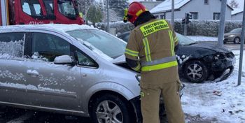 Sandomierz: Zderzenie dwóch aut osobowych na obwodnicy