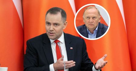"Prezydent przerwał prace". Mroczek o 800 plus dla cudzoziemców