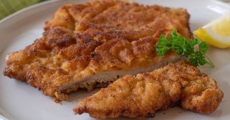 Za komuny babcia najczęściej robiła kotlety słoneczne. Ten smak pamiętam do dziś
