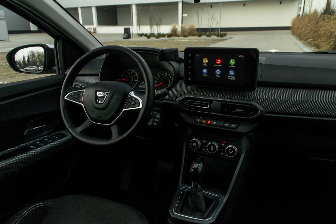 Dacia Sandero 1.0 TCe CVT (2022)