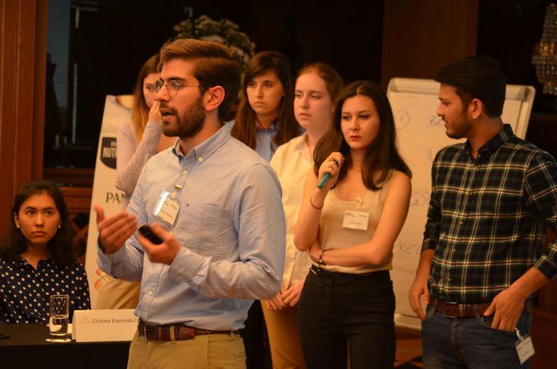 P&G IT Business Challenge - Opracowane rozwiązania uczestnicy wydarzenia prezentowali jurorom i mentorom.