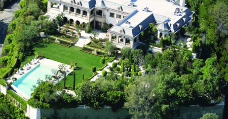 Ojciec Gigi i Belli sprzedaje willę w Los Angeles… za 85 milionów dolarów! (ZDJĘCIA)