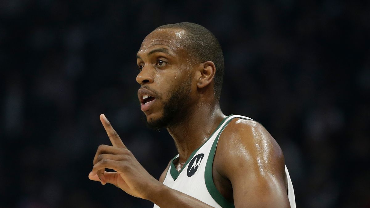 Zdjęcie okładkowe artykułu: Getty Images / John Fisher / Khris Middleton