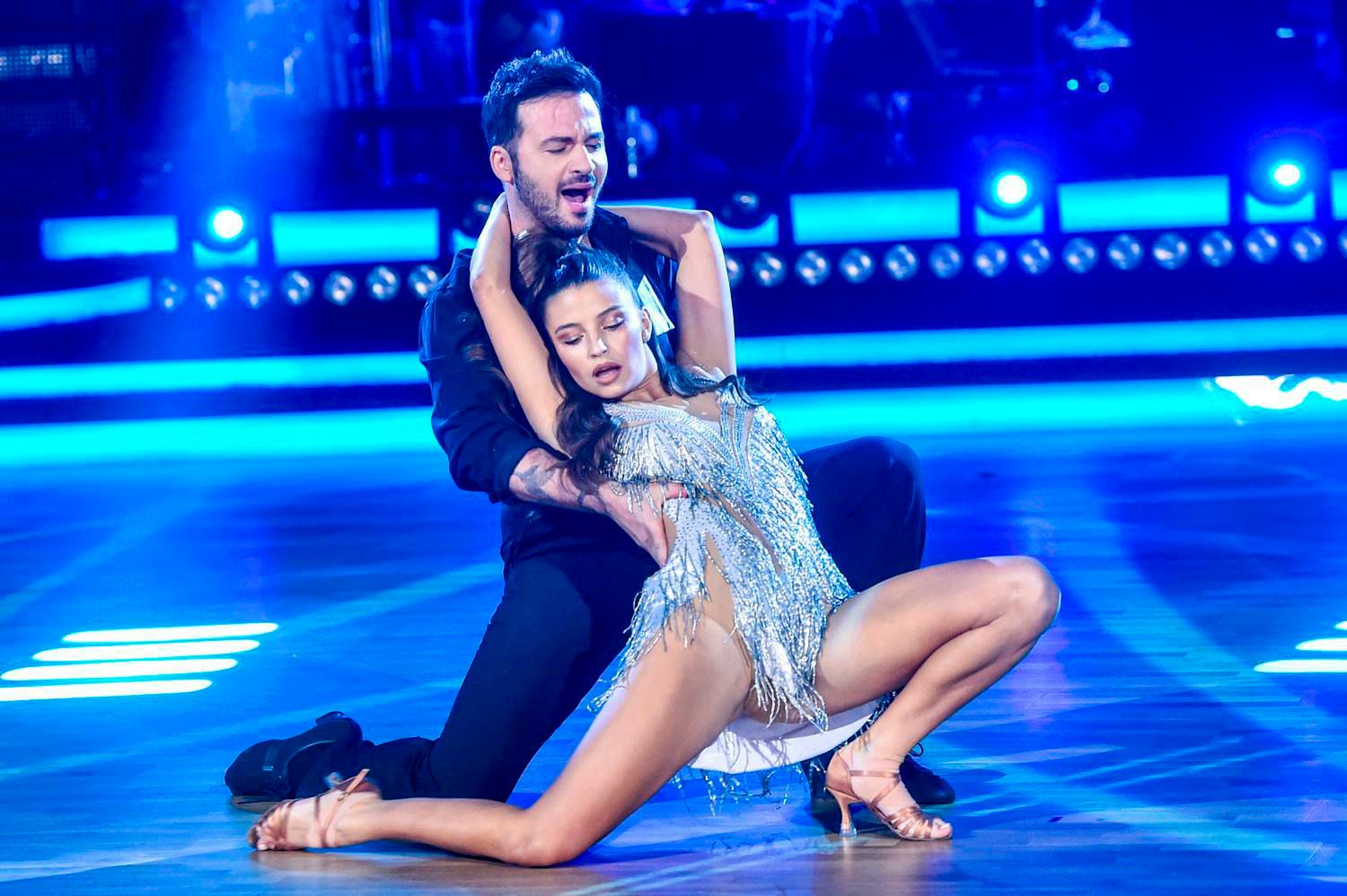 Julia Wieniawa i Stefano Terazzino - Taniec z gwiazdami 11