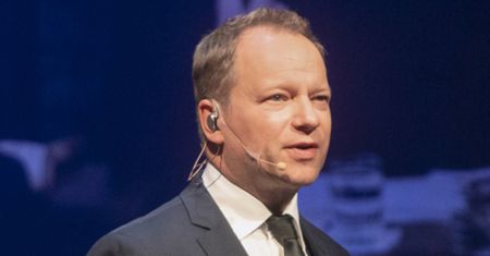 "Dowiedziałem się, że mam zostać pozwany do sądu za rolę". Maciej Stuhr zaskoczył publiczność
