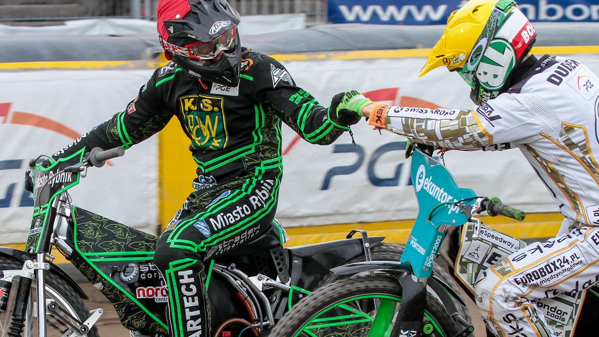 WP SportoweFakty / Arkadiusz Siwek / Były zawodnik ROW-u (z lewej) spowodował wypadek drogowy