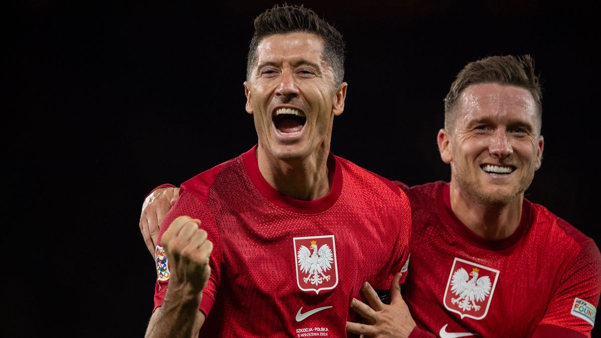 Getty Images / Joe Prior/Visionhaus / Na zdjęciu: Robert Lewandowski i Piotr Zieliński