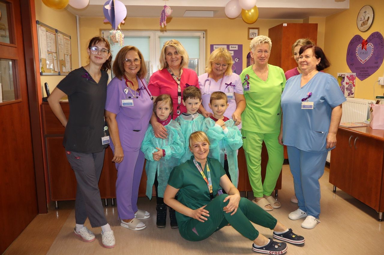 Gorlice: Przedszkolaki przyszły z życzeniami do najmłodszych pacjentów