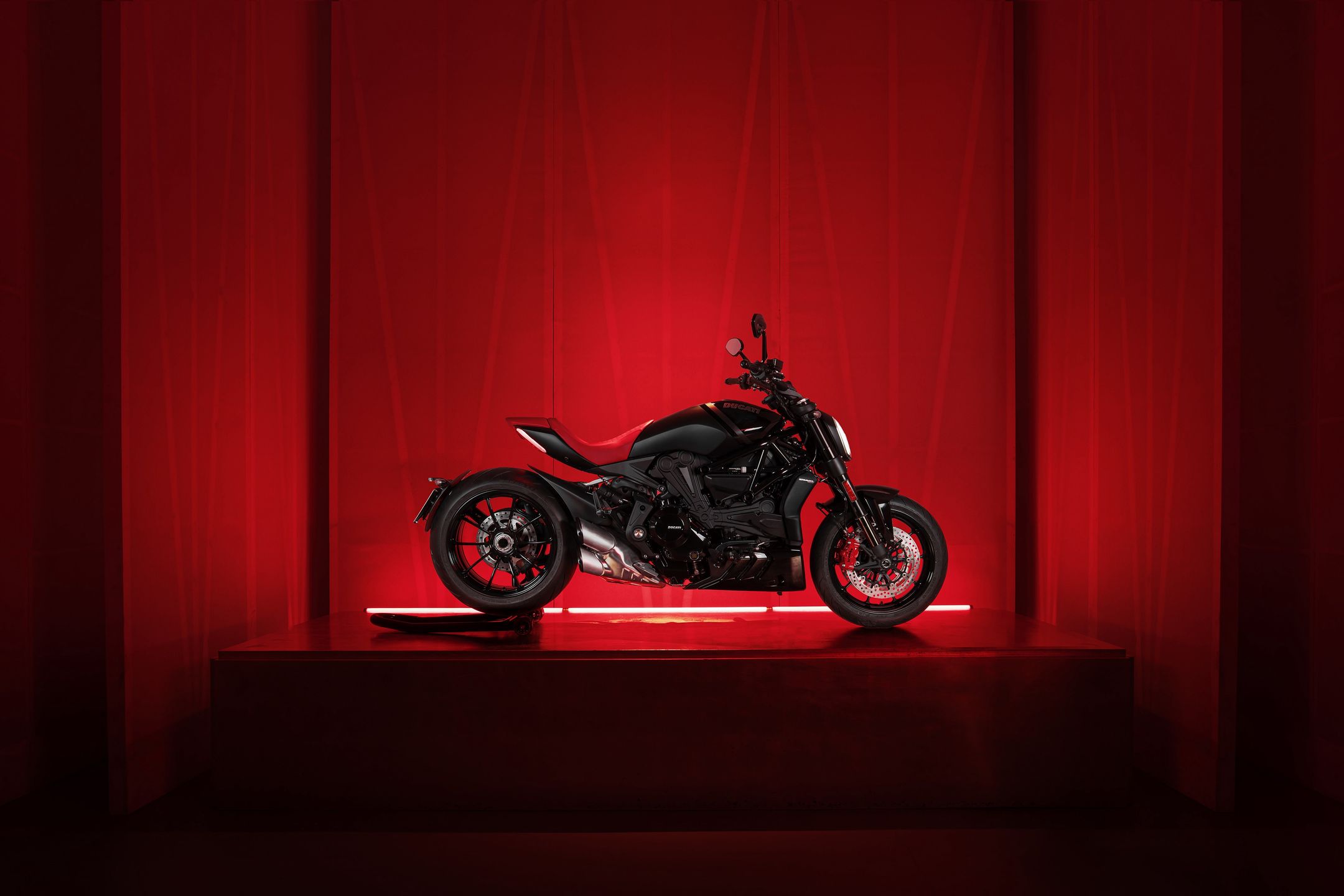 Ducati XDiavel Nera
