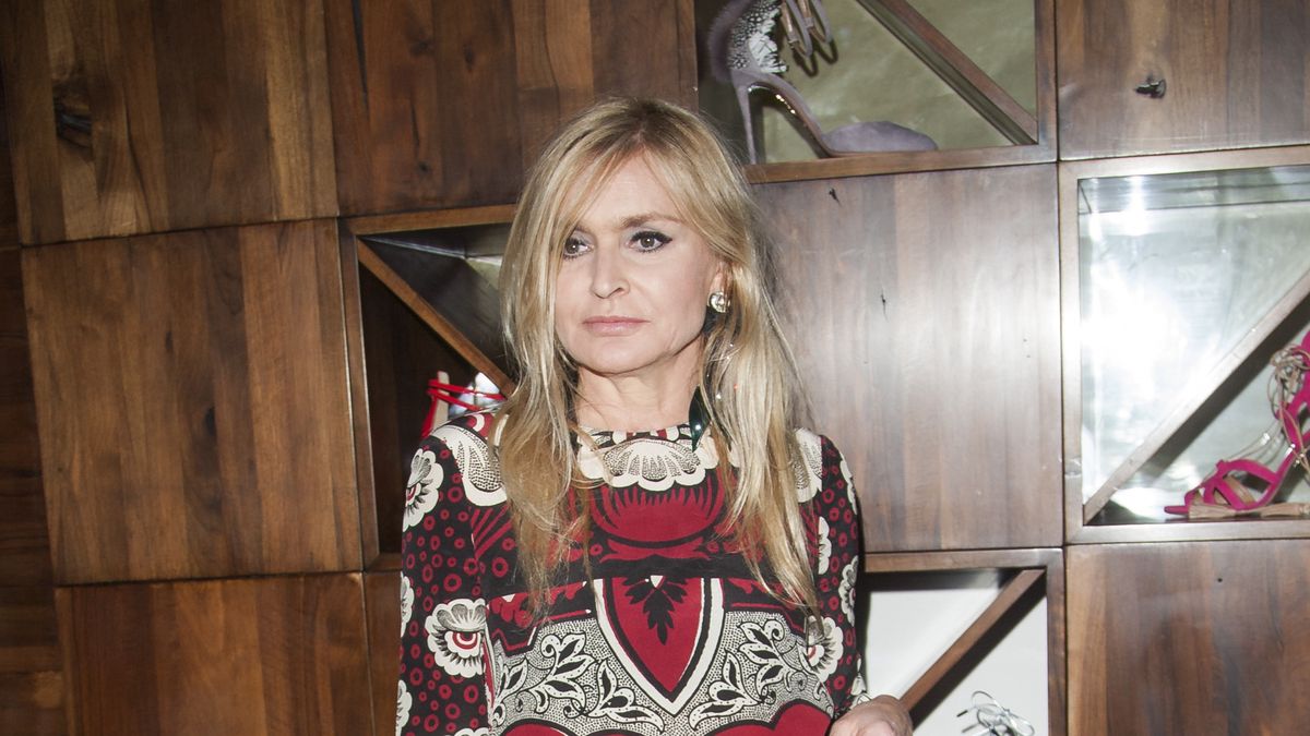 LaMania Fashion Show - CelebritiesWARSAW, POLAND  APRIL 28:(SOUTH AFRICA AND POLAND OUT)  Monika Olejnik attends the LaMania Fall/Winter 2015/2016  fashion show on April 28, 2015 at Soho Factory in Warsaw, Poland. (Photo by Adam Guz/Getty Images Poland/Getty Images)Gallo ImagesLaMania, Fashion, Fashion Show, Warsaw, lamaniacelebryci2015, Monika Olejnik