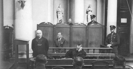 Polski sąd wysłał Żyda za kraty, bo ośmielił się skrytykować Adolfa Hitlera. To się naprawdę zdarzyło