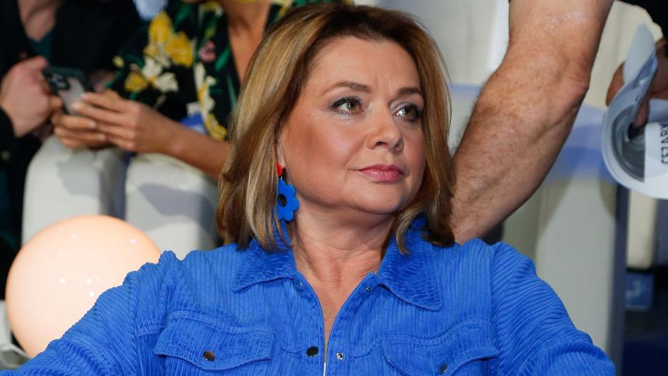 luty 2020, TVP, kobieta, usta różowe