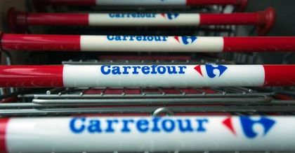 Carrefour otwiera supermarket z wędzarnią i dojrzewalnią mięsa "na żywo"