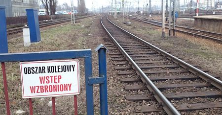 Komisja Europejska upomina Polskę. W sprawie bezpieczeństwa na kolei