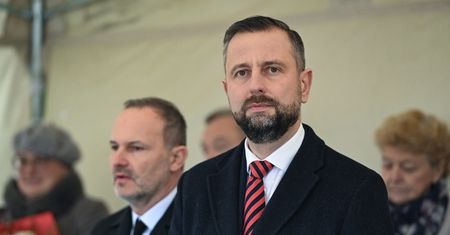 "Tylko szkodzi". Kosiniak-Kamysz o zmianie czasu