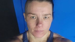 Miała pobić swoją partnerkę. "Obezwładniało ją 8 funkcjonariuszy"