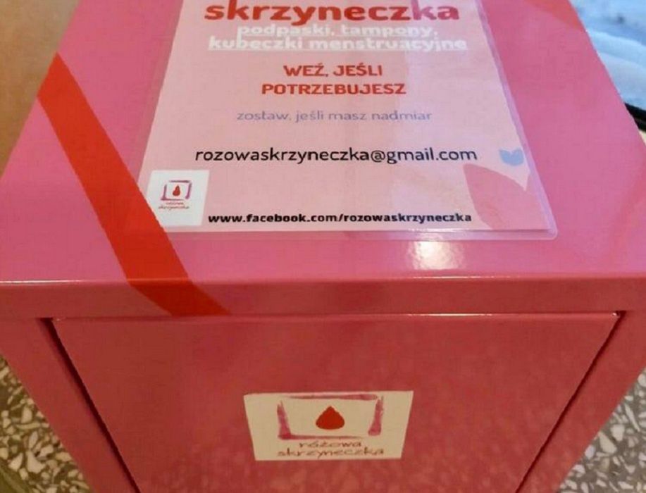 różowa skrzynka