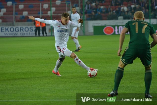 Szymon Żurkowski "rośnie" z każdym meczem