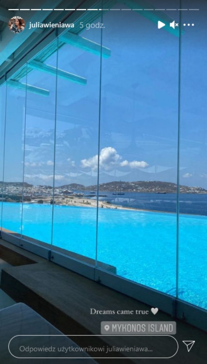 Julia Wieniawa relacjonuje pierwszy dzień wakacji na Mykonos