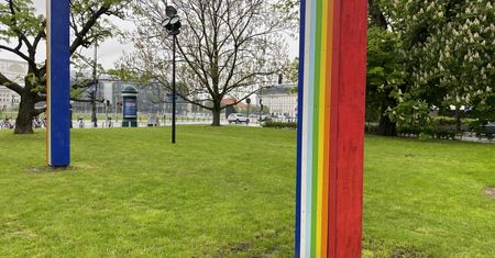 Warszawa. Stoją murem. Obywatelskie Forum Sztuki Współczesnej za dyrektorką Zachęty