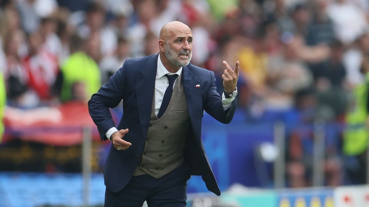 Specjalista ocenił zachowanie trenera Michała Probierza