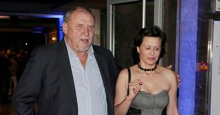 "Świat według Kiepskich": Andrzej Grabowski u boku młodszej o 18 lat żony