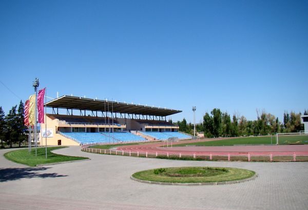 Trybuna na stadionie Żetysu (fot. fc-zhetisu.kz)