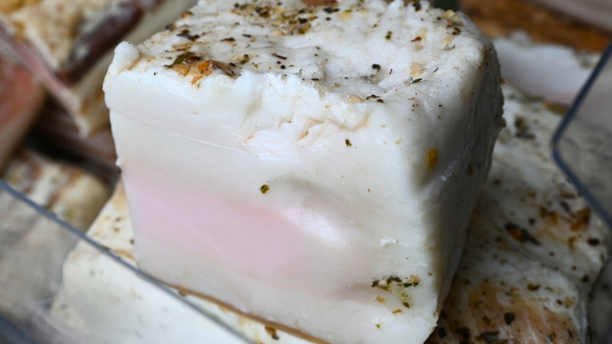 Słonina kiedyś często gościła na stołach