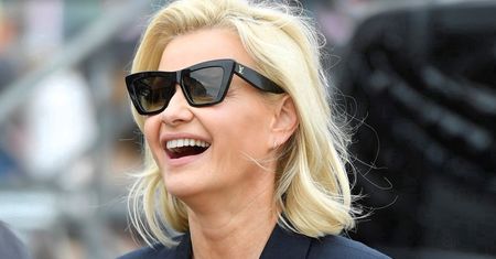 Co zamiast legginsów? Stylizacja Kożuchowskiej to strzał w dziesiątkę. Tak w 2024 będzie wyglądał "comfy look"