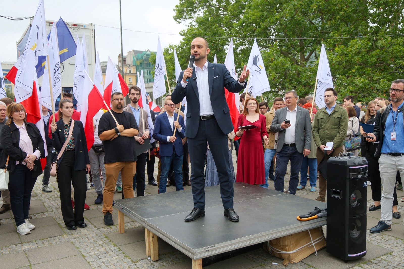 Uczestnicy pikiety w Warszawie.